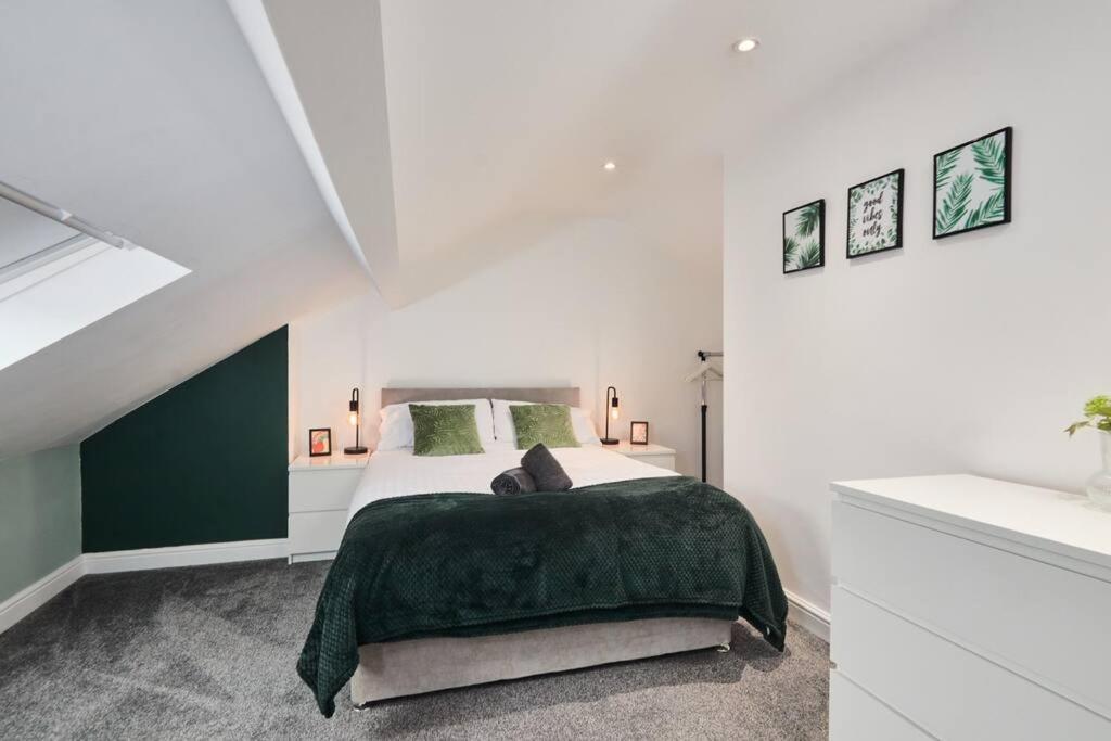 Apartament Haw Hill House - Modern 4 Bed Normanton  Zewnętrze zdjęcie