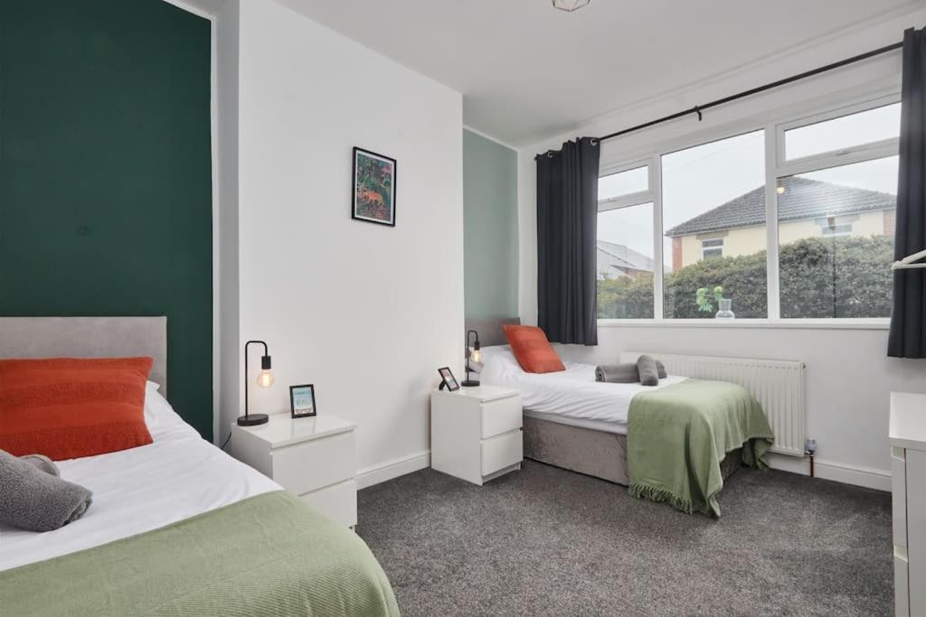 Apartament Haw Hill House - Modern 4 Bed Normanton  Zewnętrze zdjęcie