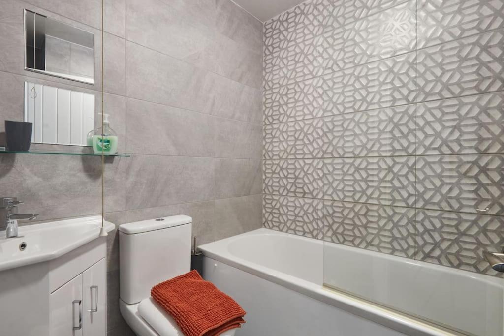 Apartament Haw Hill House - Modern 4 Bed Normanton  Zewnętrze zdjęcie